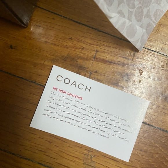 NWT COACH Wristlet - Picture 3 of 8